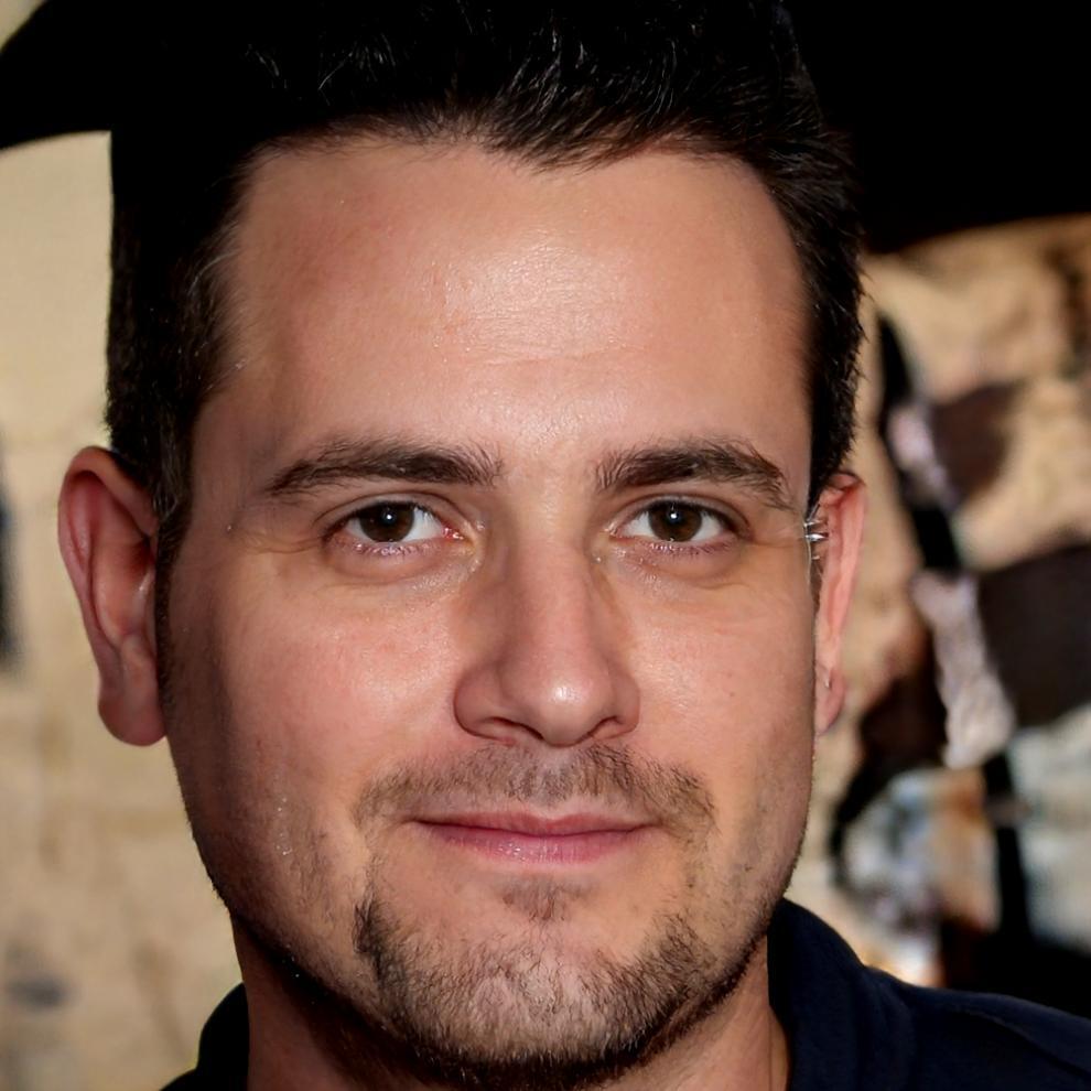 Baxtiyor Mahmudov game development instructor